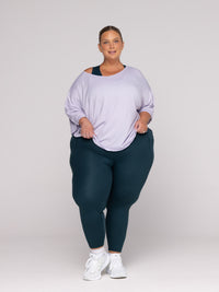 Shae is wearing our Tee in size 4XC. She is AUS 22-24.