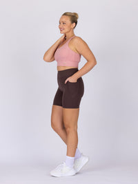 Brooke is wearing our Shorts in size M. She is AUS 12 and 172cm tall.