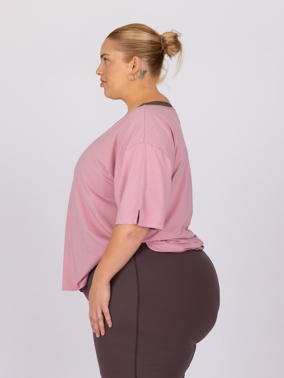 Kaleena is wearing our Tee in size XC. She is AUS 22-24.