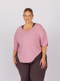 Kaleena is wearing our Tee in size XC. She is AUS 22-24.