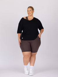 Kaleena is wearing our Tee in size XC. She is AUS 22-24.