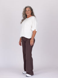 Karon is wearing our Tee in size C.