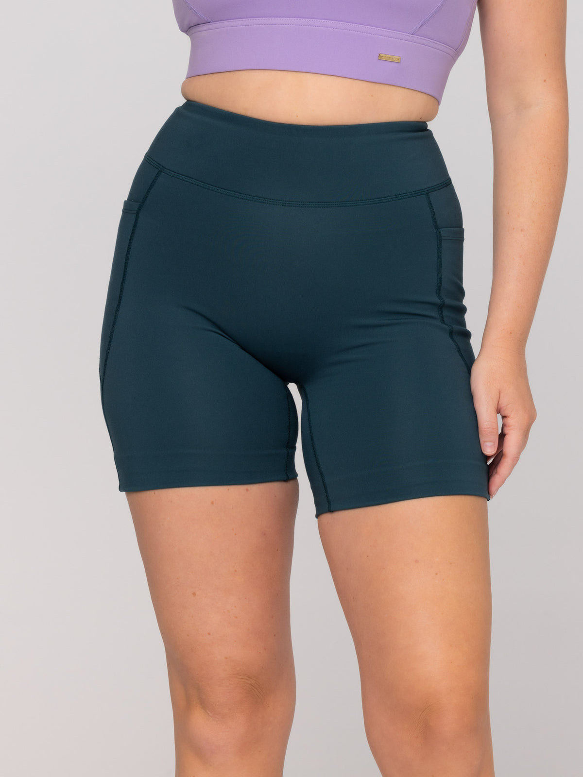 Brooke is wearing our Shorts in size M. She is AUS 12 and 172cm tall.