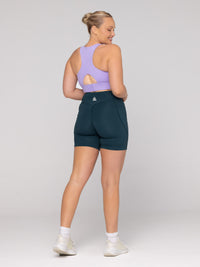 Brooke is wearing our Shorts in size M. She is AUS 12 and 172cm tall.