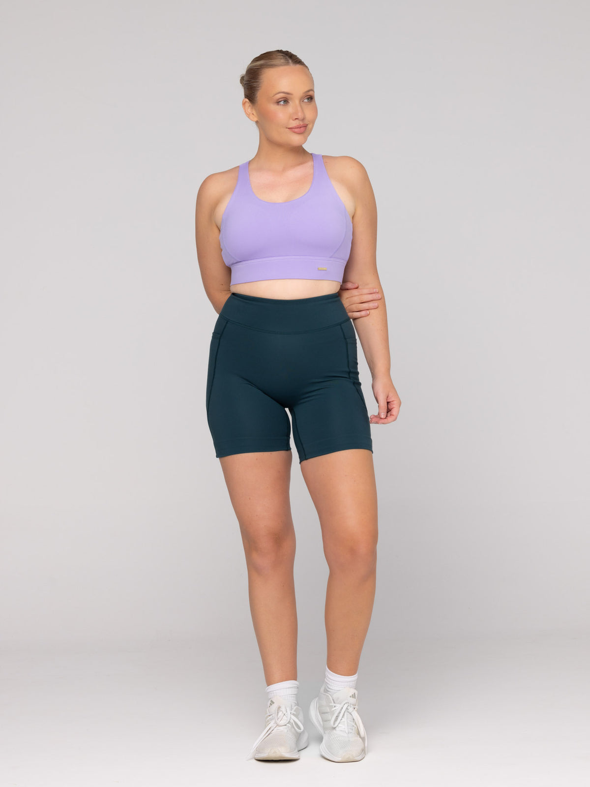 Brooke is wearing our Bra in size M (A - DD) and our Shorts in size M. She is AUS 12 and 172cm tall.