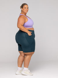Shae is wearing our Shorts in size 3XC. She is AUS 22-24 and 167cm tall.
