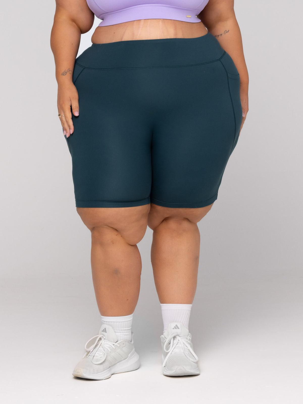 Shae is wearing our Shorts in size 3XC. She is AUS 22-24 and 167cm tall.